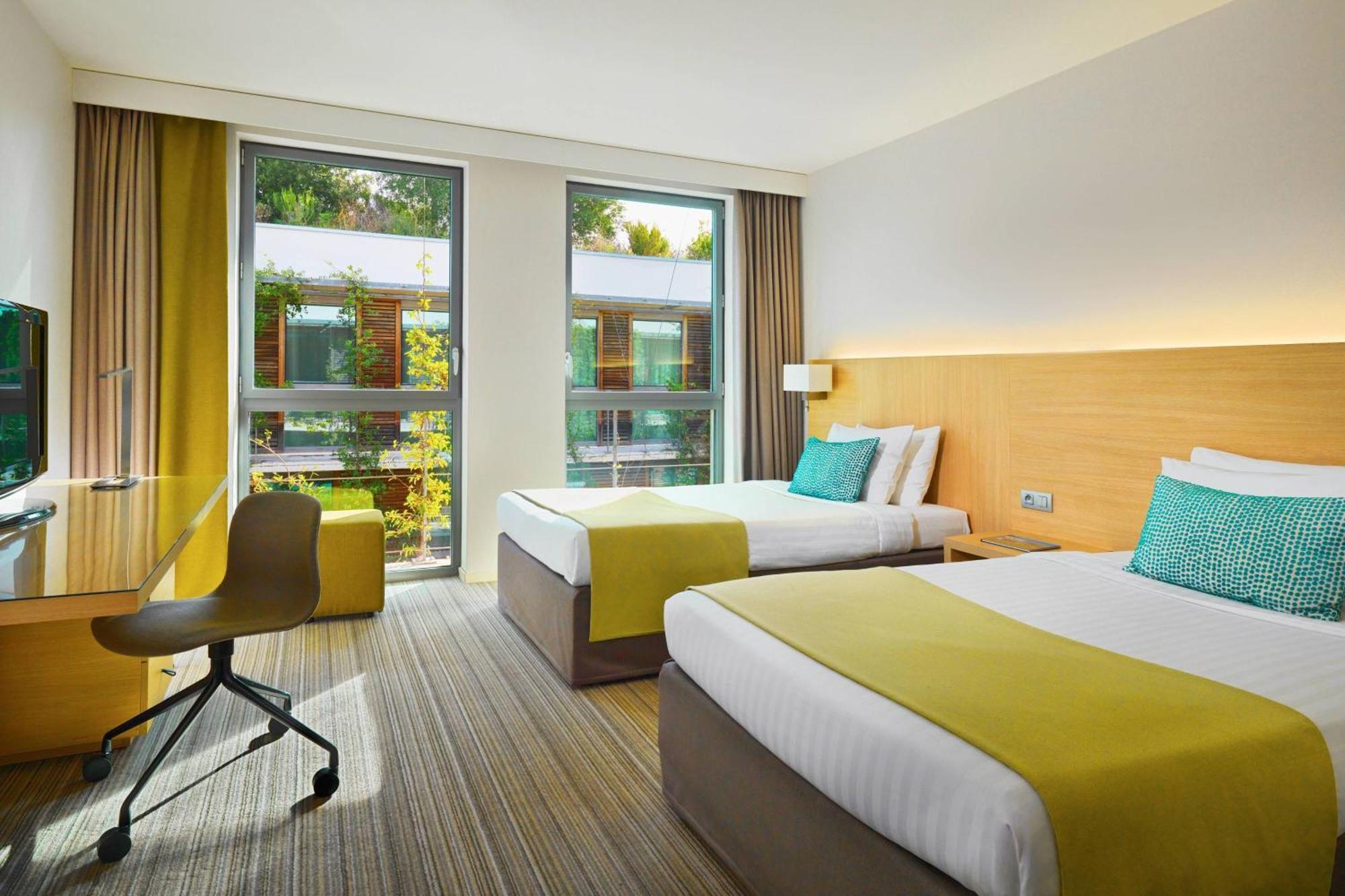 Courtyard By Marriott Montpellier Hotel Bagian luar foto